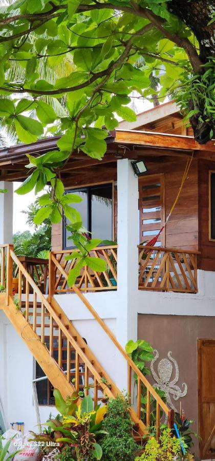 Chue&Larry'S Beachside Homestay Libagon Eksteriør billede